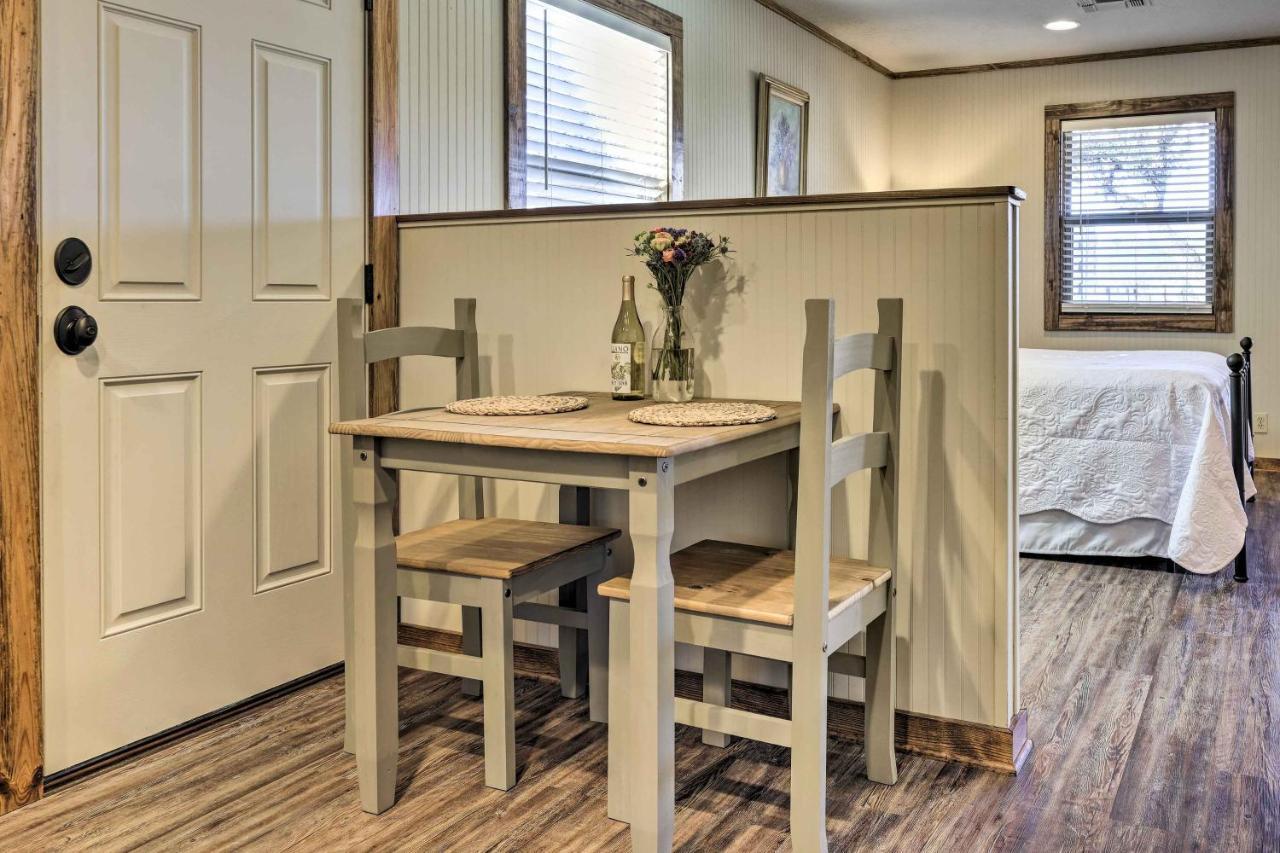 Cozy Fredericksburg Studio Near Wineries! Buitenkant foto